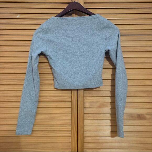 Aritzia Sunday Best V Neck Long Sleeve Crop XS - Picture 5 of 5
